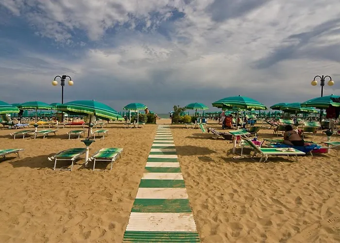 فندق Janeiro Frontemare 3*