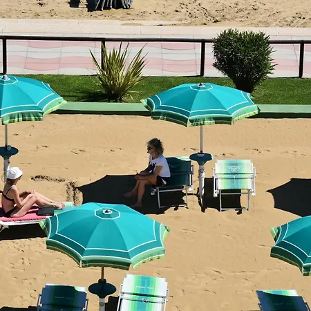 Janeiro Frontemare 3* Lido di Jesolo