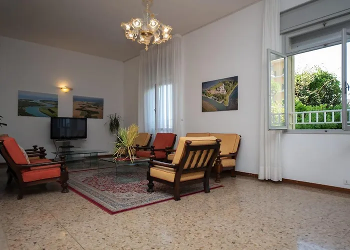 Janeiro Frontemare מלון 3*